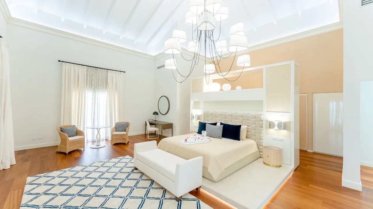 Modern Design Meets Island Luxury photo 3