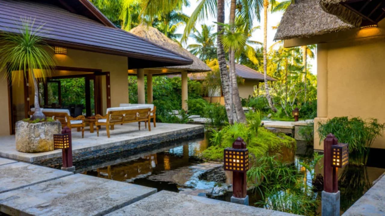 Peaceful Oceanfront Villa With Jacuzzi photo 5
