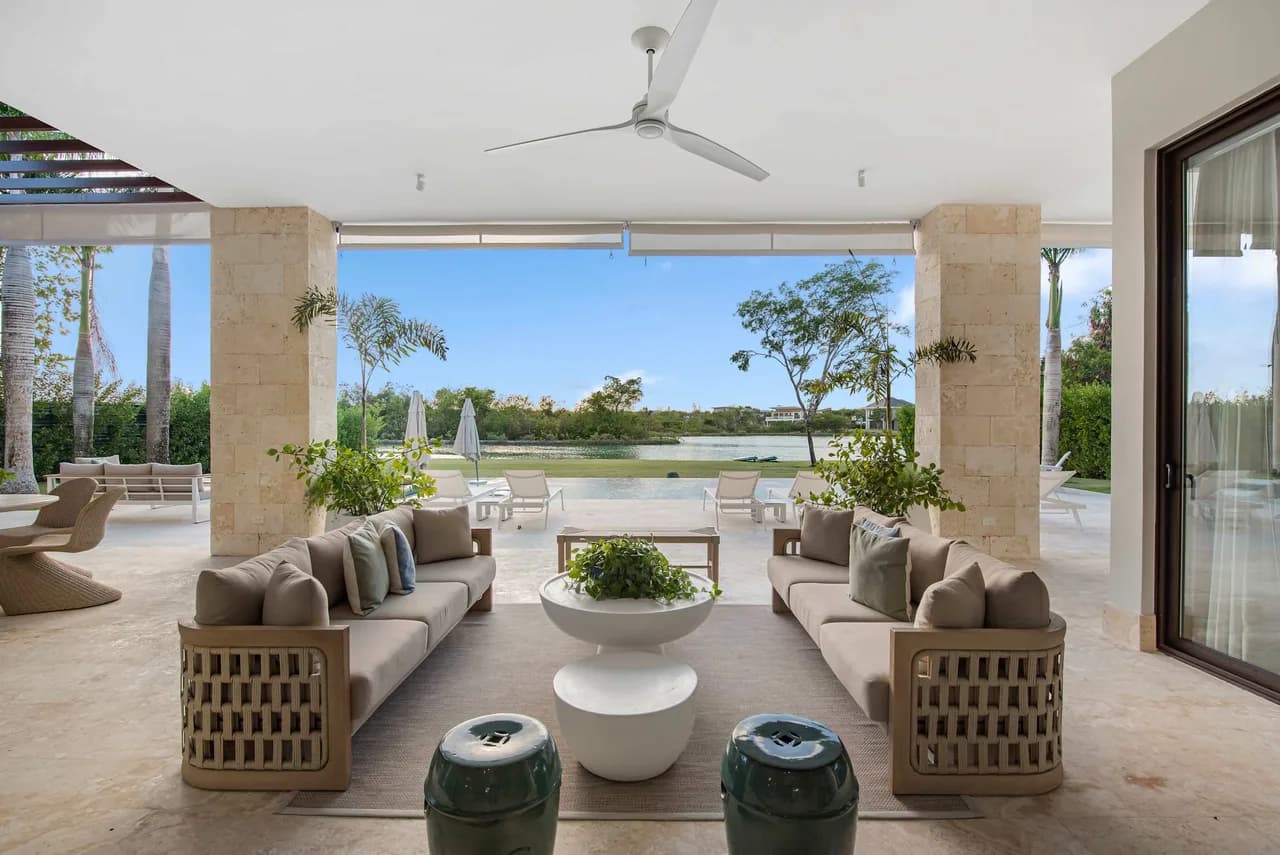 Secluded Five-Bedroom Villa in Punta Cana photo 4