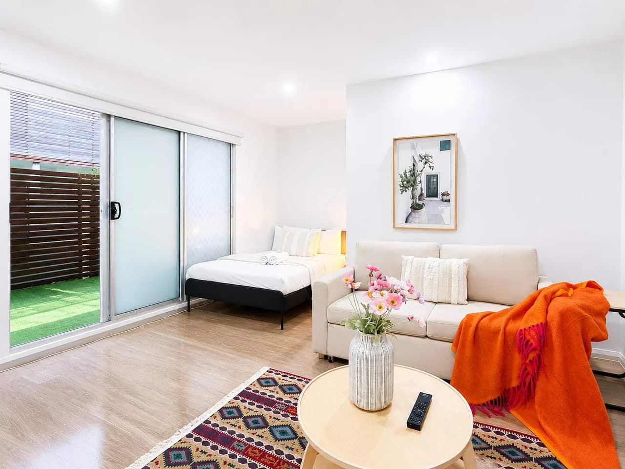 Air-Conditioned One Bedroom Home in Brunswick, Victoria