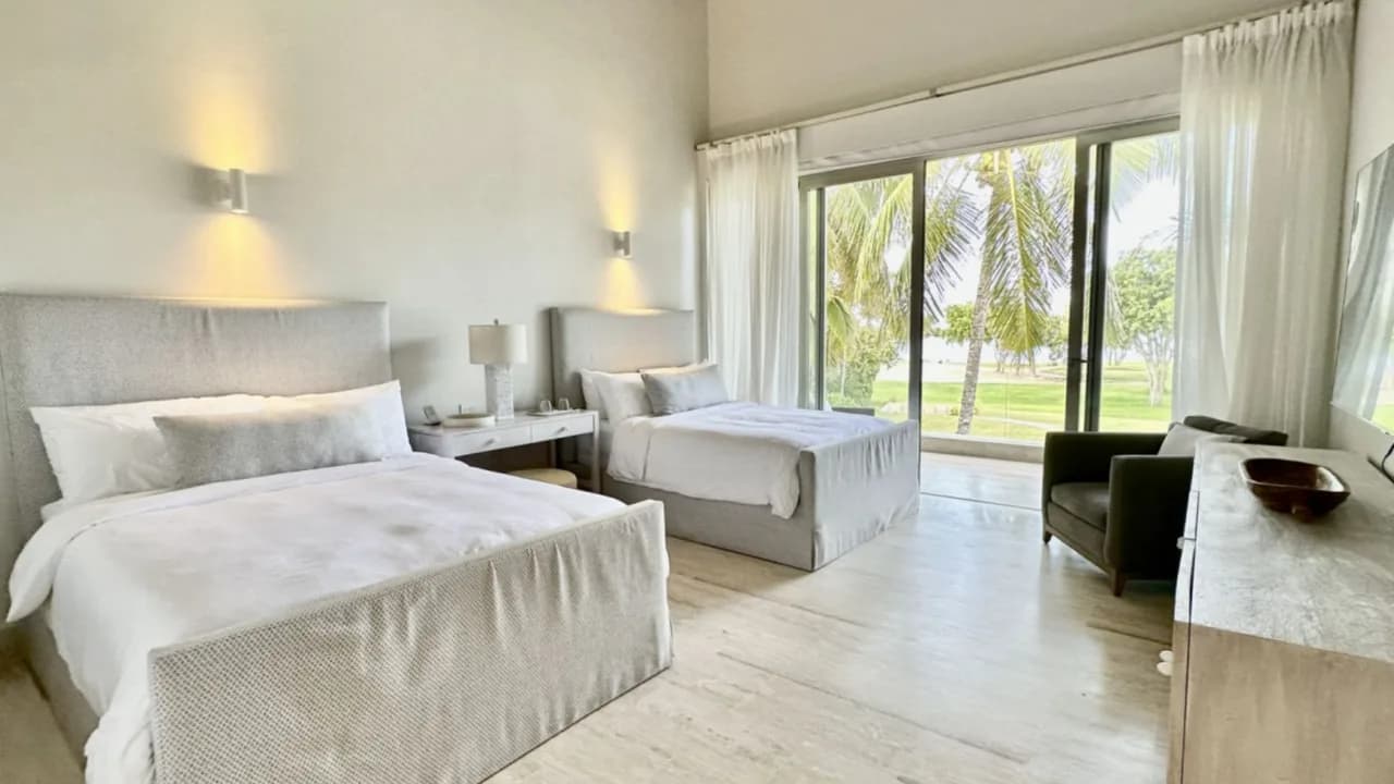 Caribbean Retreat With Designer Interiors photo 3