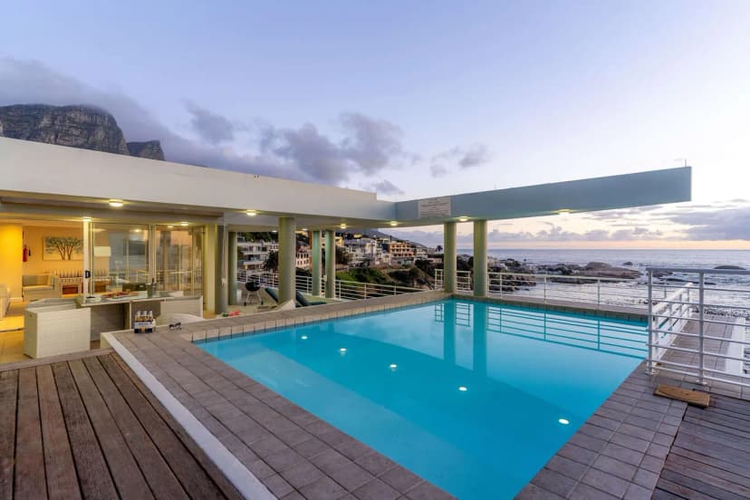 Oceanview Beachfront Villa in Cape Town