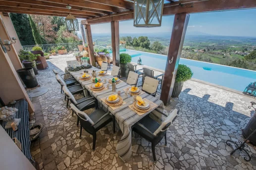 Charming Villa with Large Pool in Calvi dell'Umbria photo 2