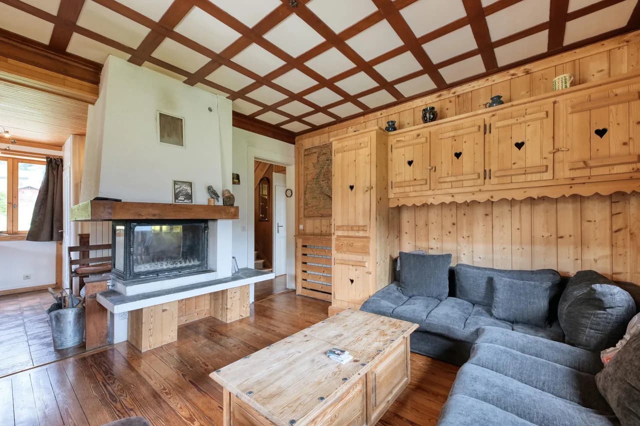 Inviting Chalet With Mountain Touch photo 3