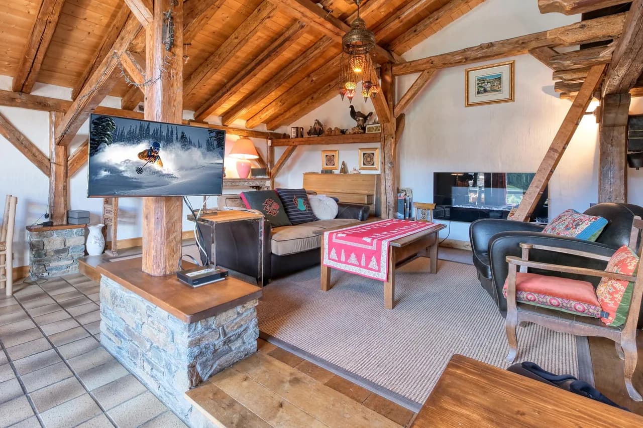 Beautiful 4BR Getaway Near Mont-Blanc photo 4
