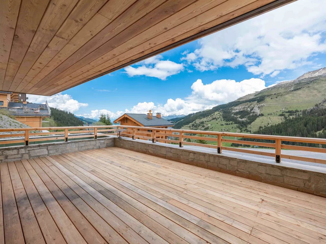 Cozy Alpine Escape With Mountain Views photo 4