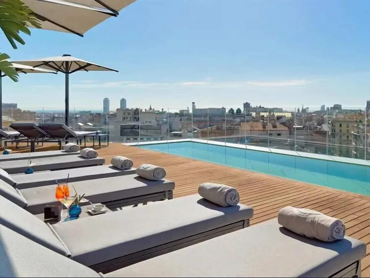 Family-Friendly Apartment with Pool in South End Massachusetts