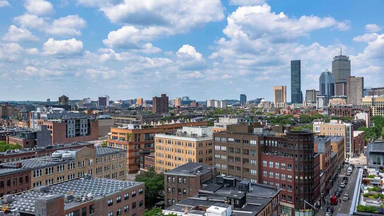 Family-Friendly Two Bedroom Apartment in Boston Area photo 3