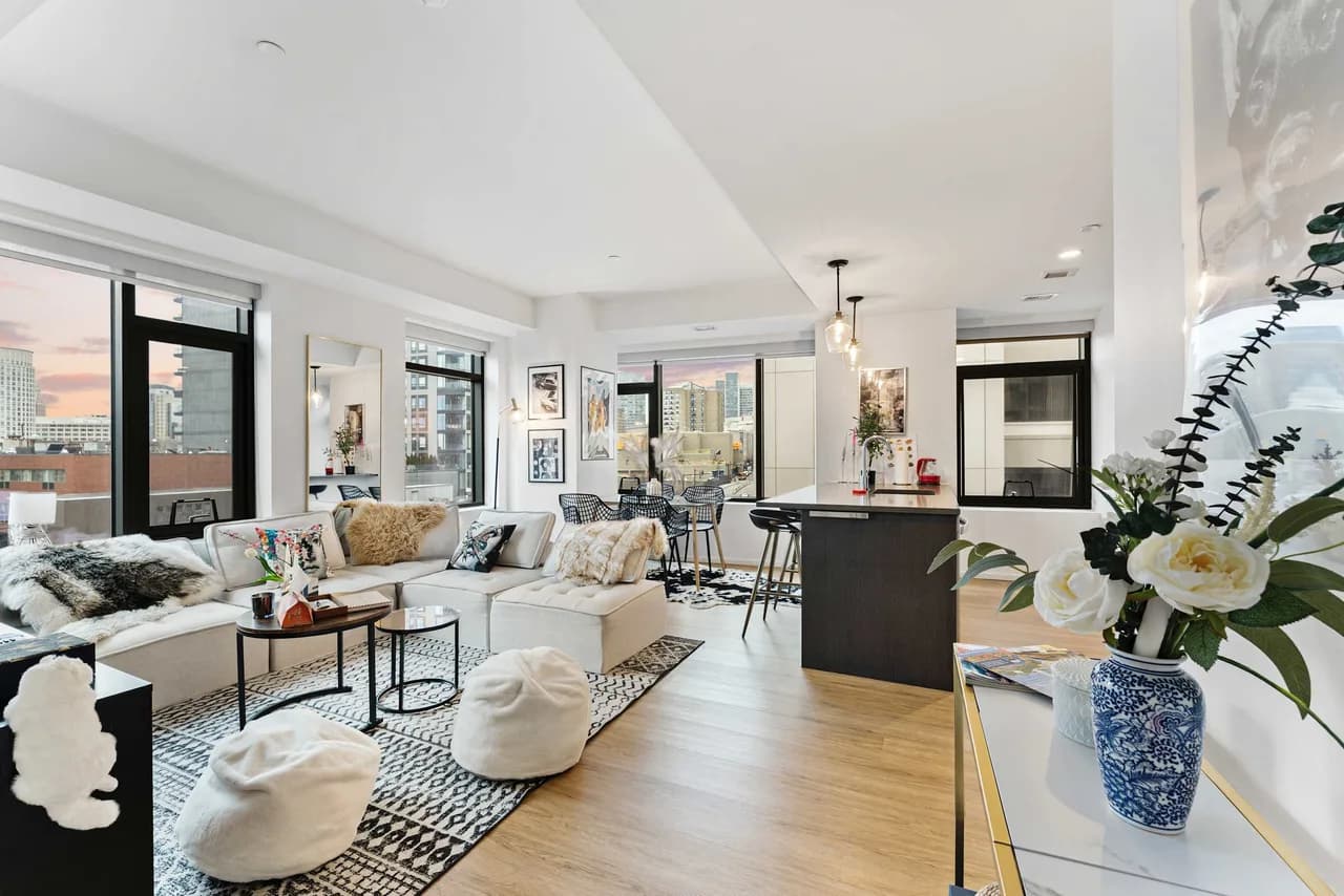 Downtown Family-Friendly Two Bedroom in Boston Area photo 4