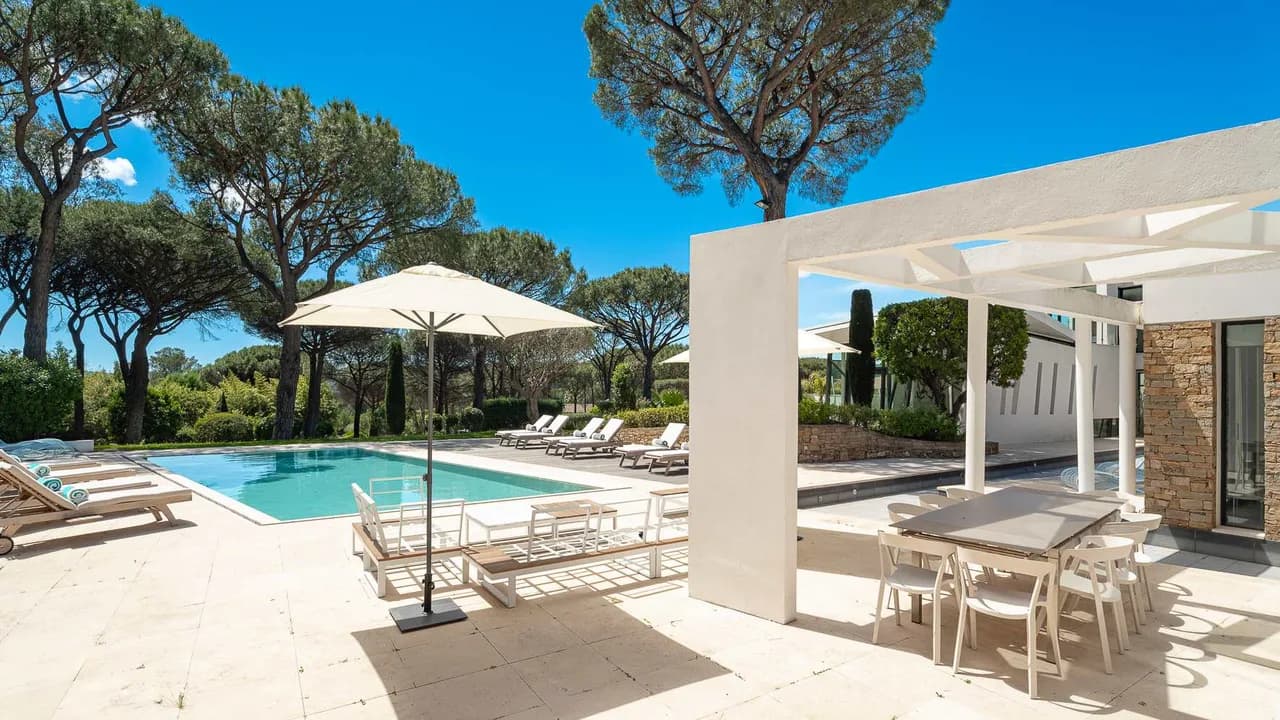 Modern Villas Overlooking Pampelonne Bay photo 4