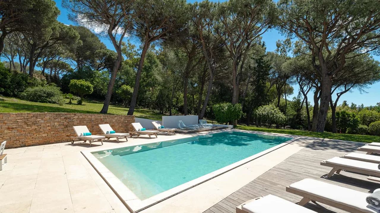 Modern Villas Overlooking Pampelonne Bay photo 5