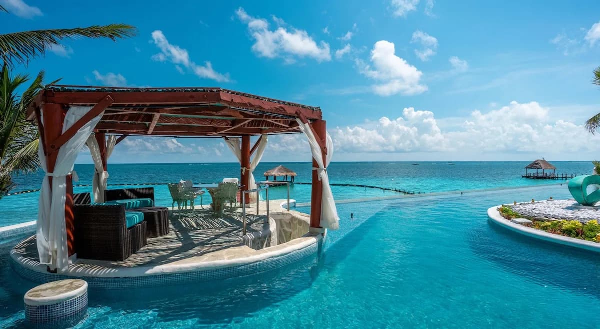 Villa Alma | 7BR | Beachfront Exclusive Villa photo 2