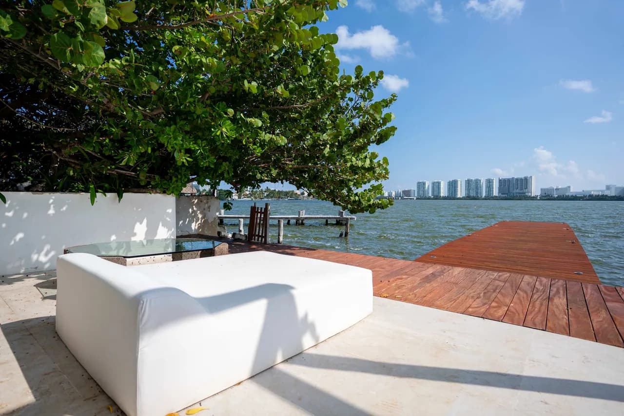 Villa La Ceiba | 5BR | Waterfront Hotel Zone Luxe photo 5