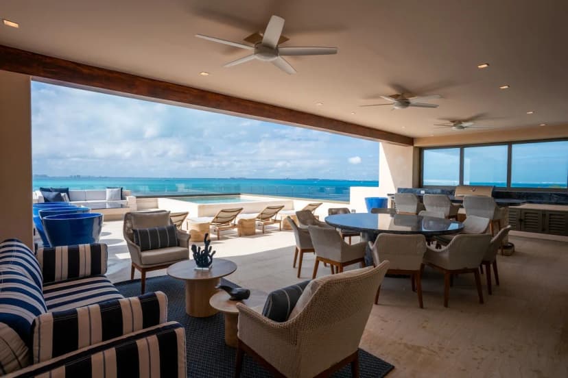 Luxury Penthouse | 9BR | Private Rooftop w/ Pool