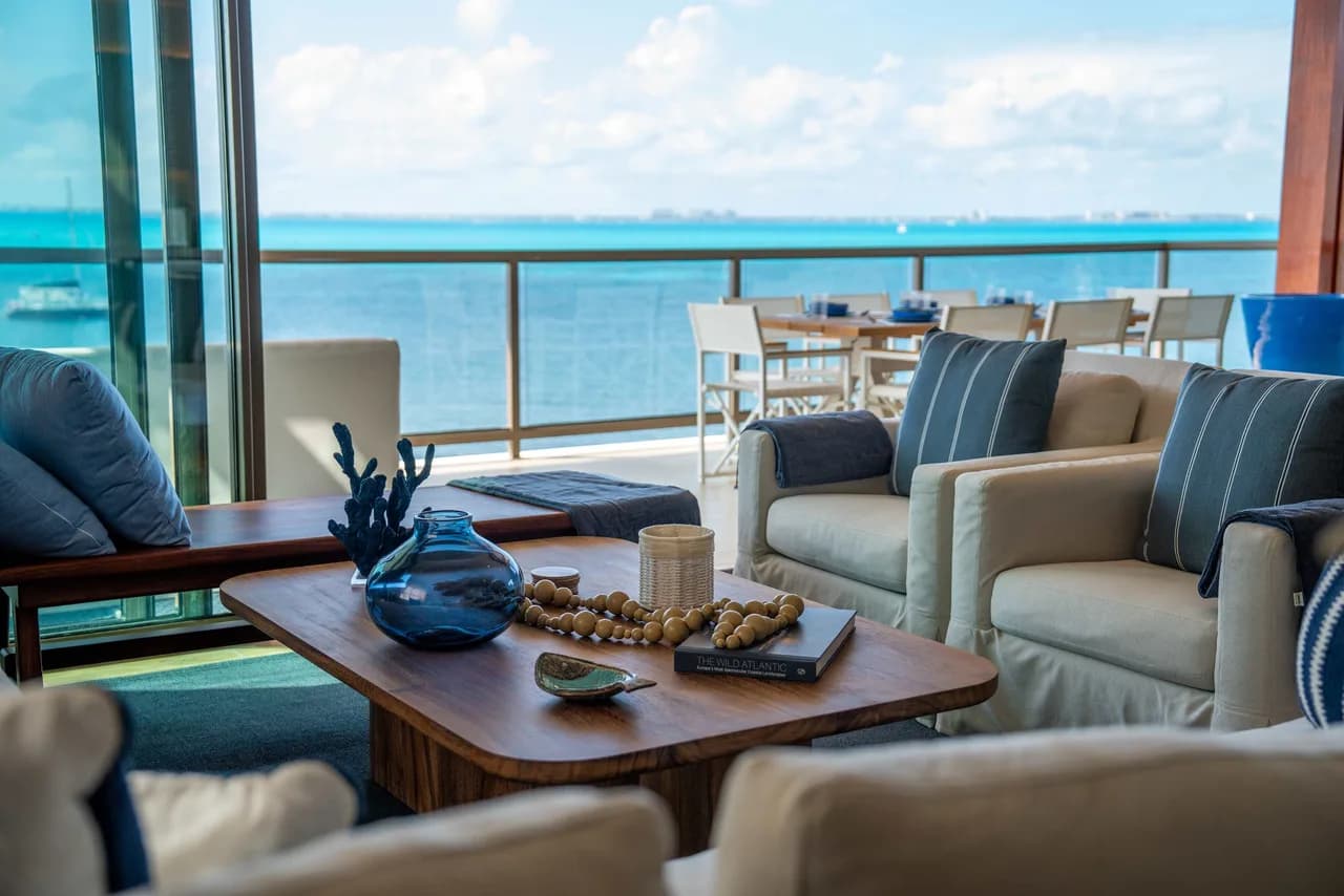Luxury Escape | 4BR | Beachfront & Ocean Views photo 2