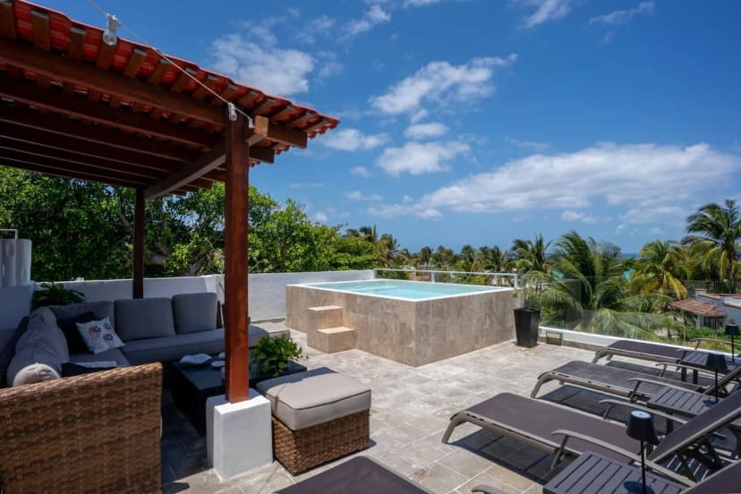 Casa Pescada | 4 BR | Beach Access Tropical Villa