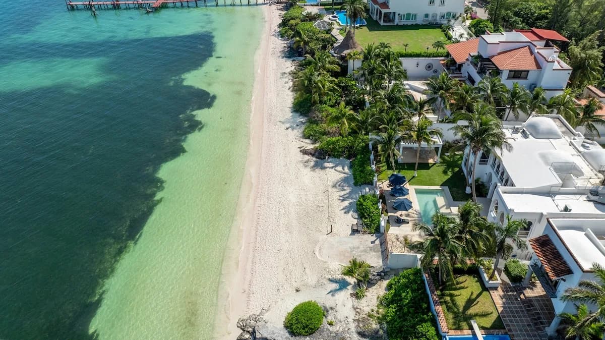 Villa Moriska | 5BR | Unique Beachfront Escape photo 2