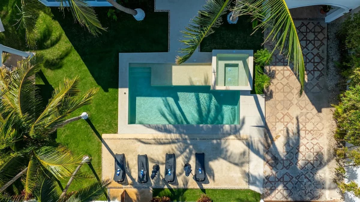 Villa Moriska | 5BR | Unique Beachfront Escape photo 3