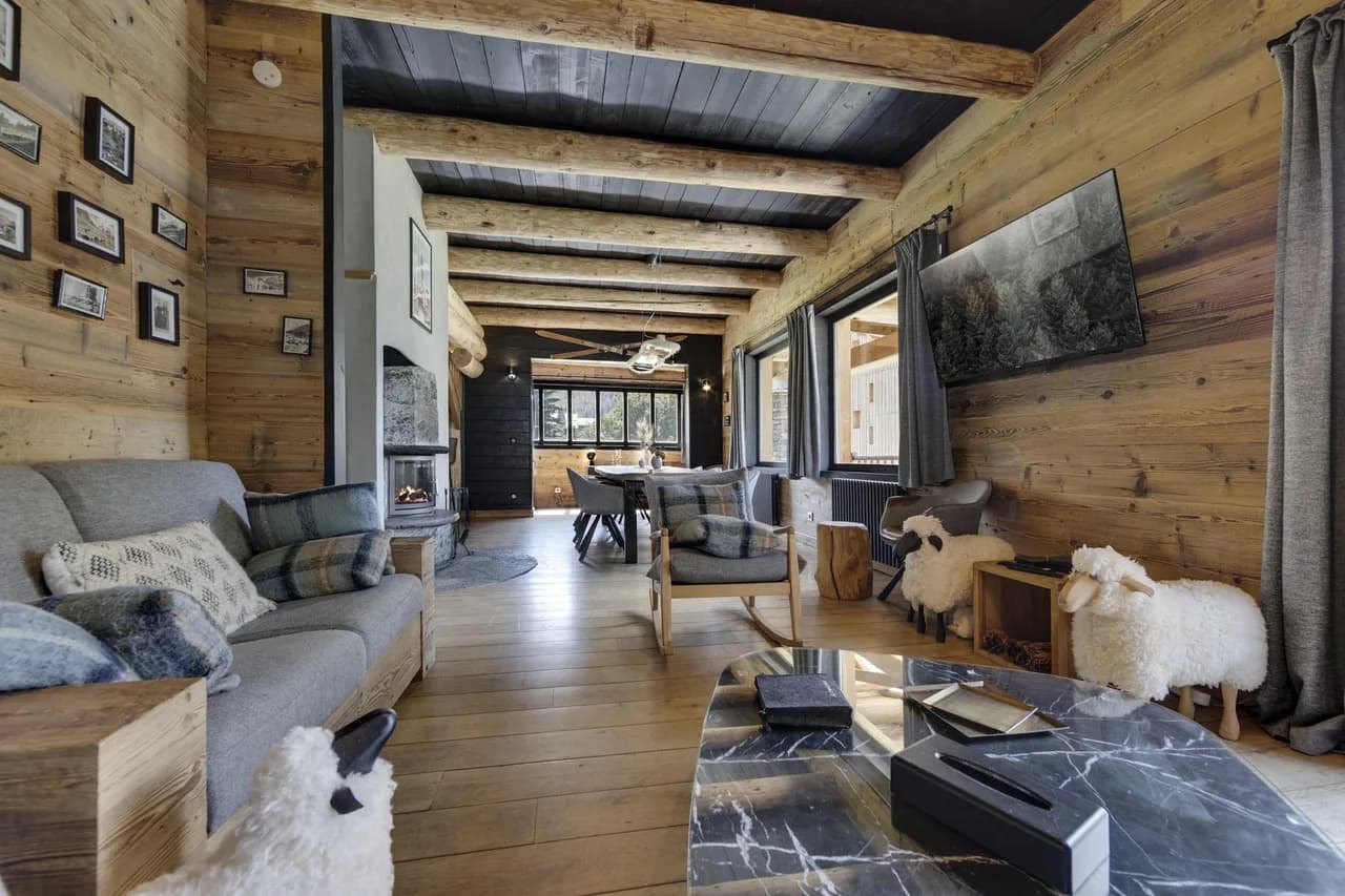 Central Chalet With Sauna and Views photo 2