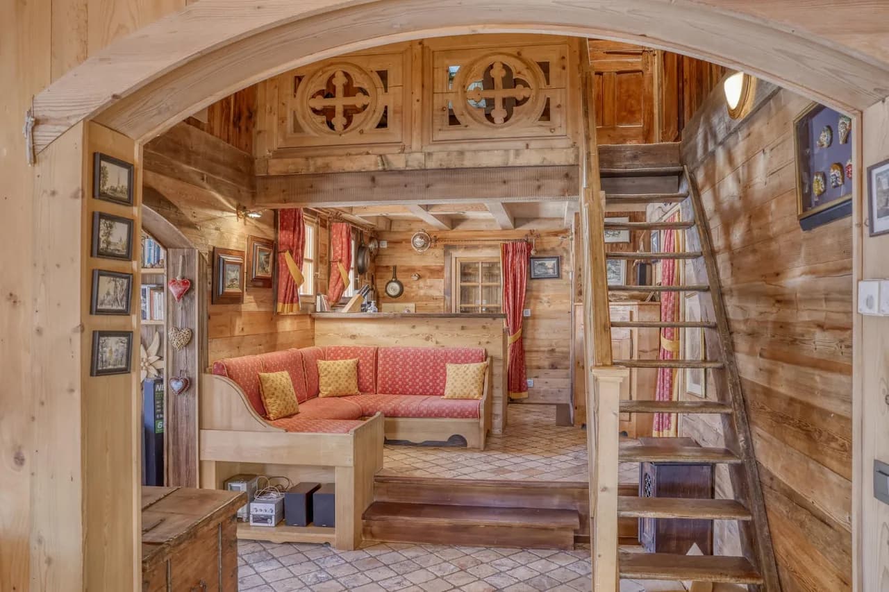 Beautiful Traditional Chalet With Cozy Ambiance photo 2