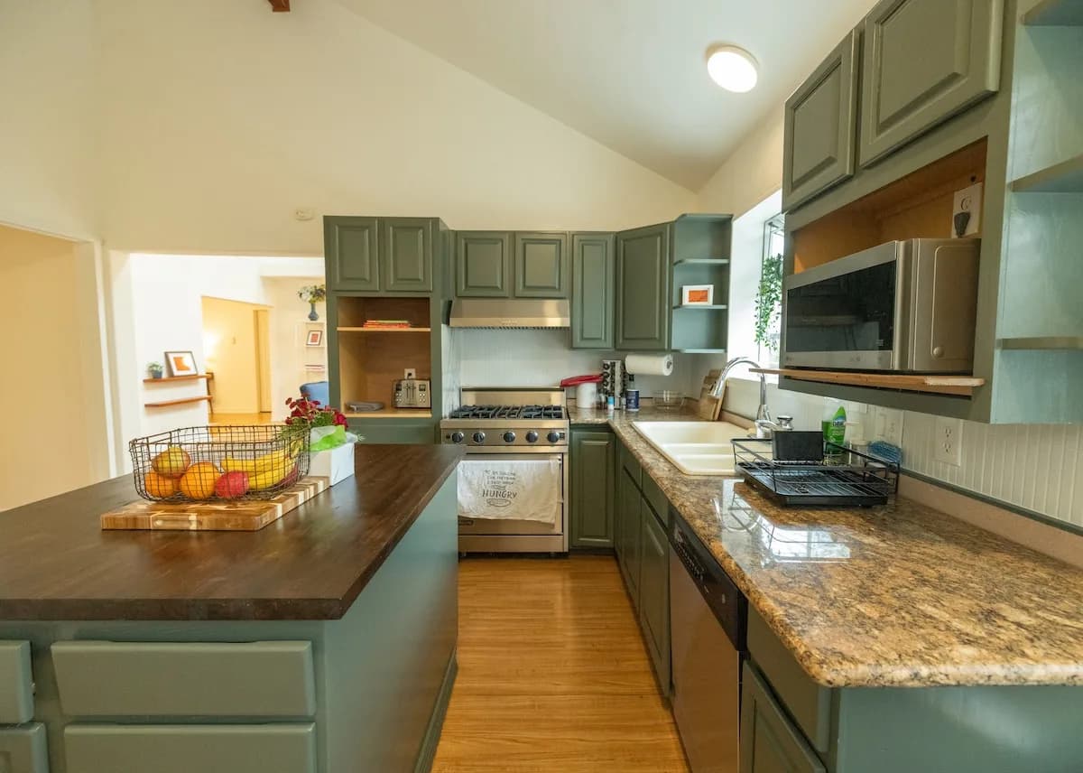 Spacious Six-Bedroom Retreat in Mill Valley photo 4