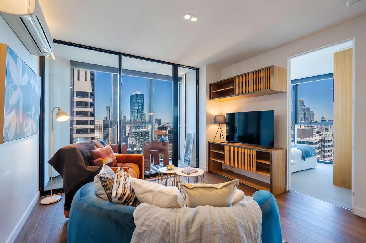 Luxury City View Apartment in Victoria photo 2