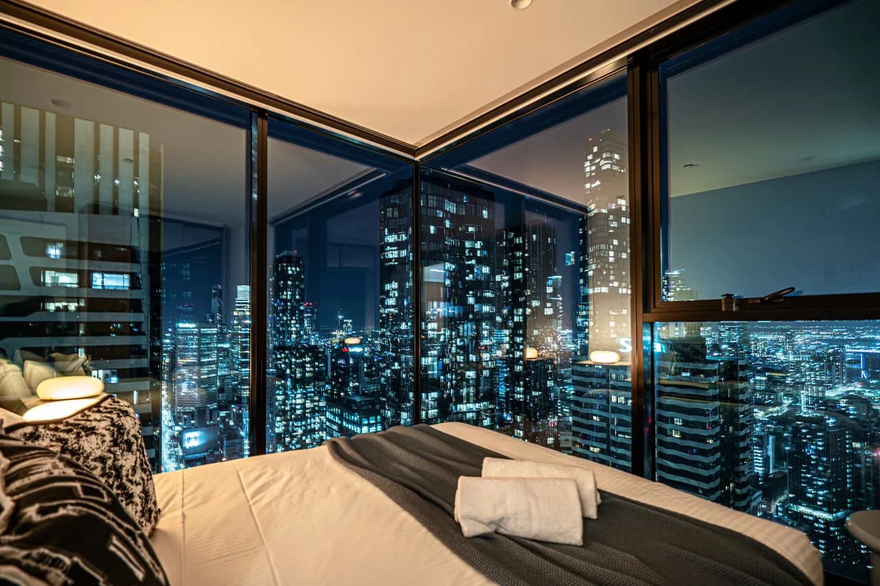 Luxury City View Apartment in Victoria photo 5
