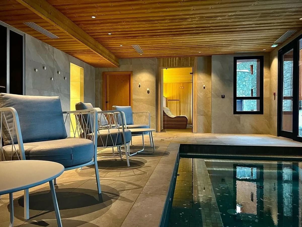 Modern Mountain Apartment With Spa photo 2