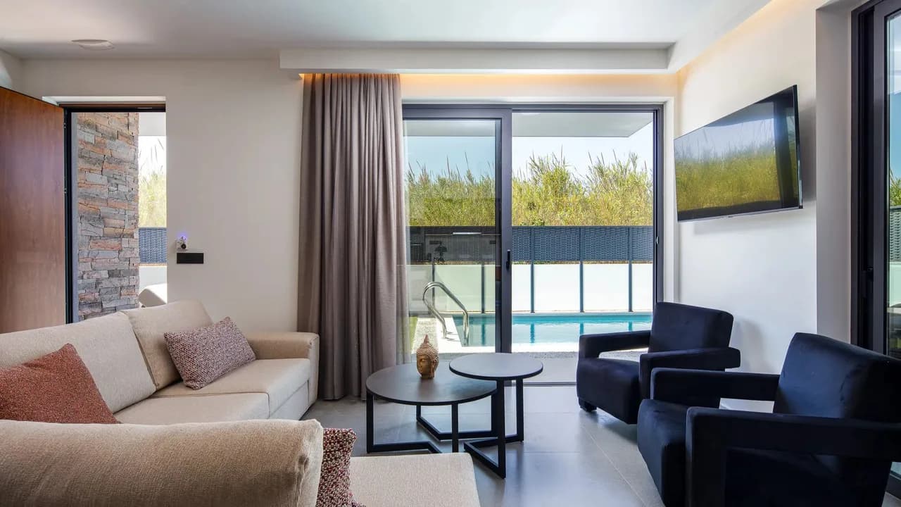 Poolside Holiday Villa Near Chania Town photo 5
