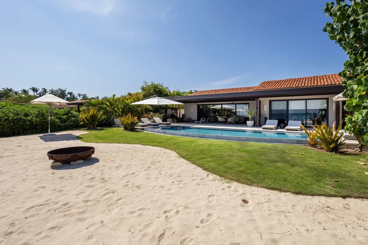 Accessible Beachfront Villa in Punta Mita photo 2