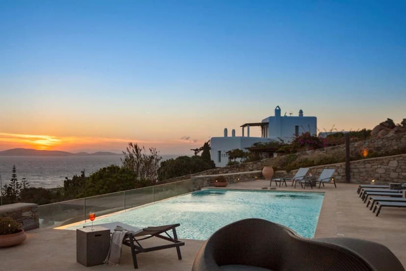Exclusive Retreat With Panoramic Views