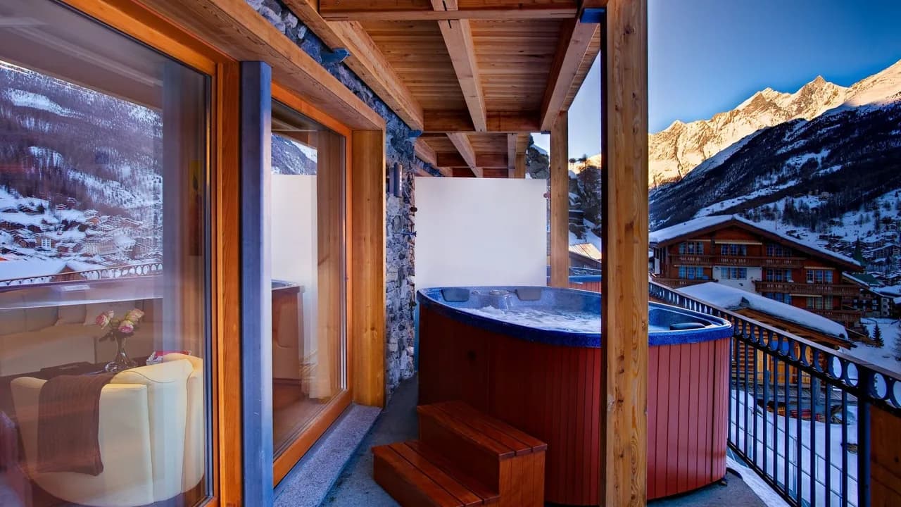 Chalet With Private Hot Tub in Zermatt photo 5