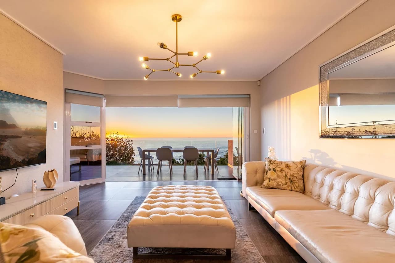Seaside Terrace Apartment in Camps Bay