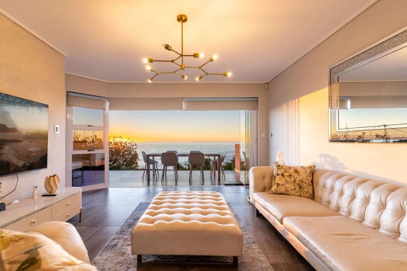 Ocean View Retreat with Private Pool in Camps Bay