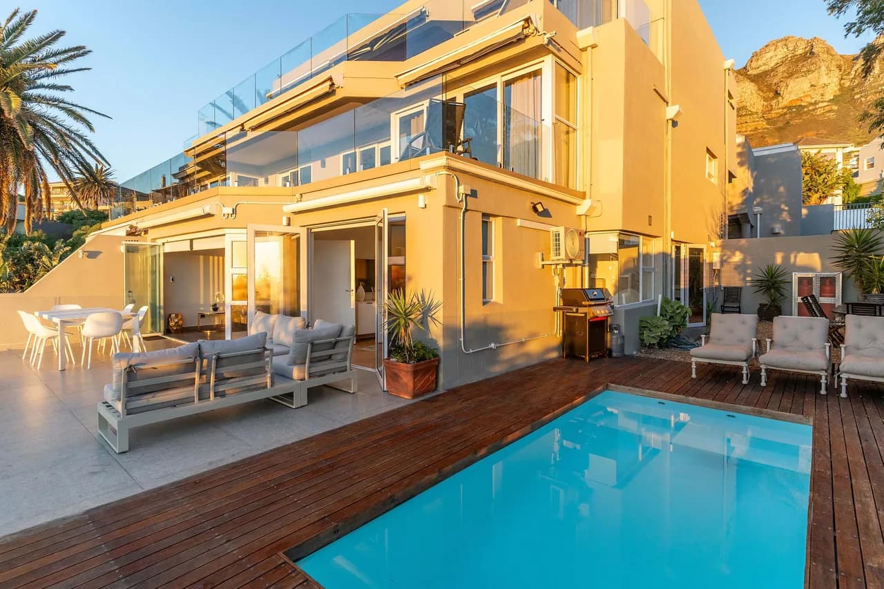 Seaside Terrace Apartment in Camps Bay photo 3