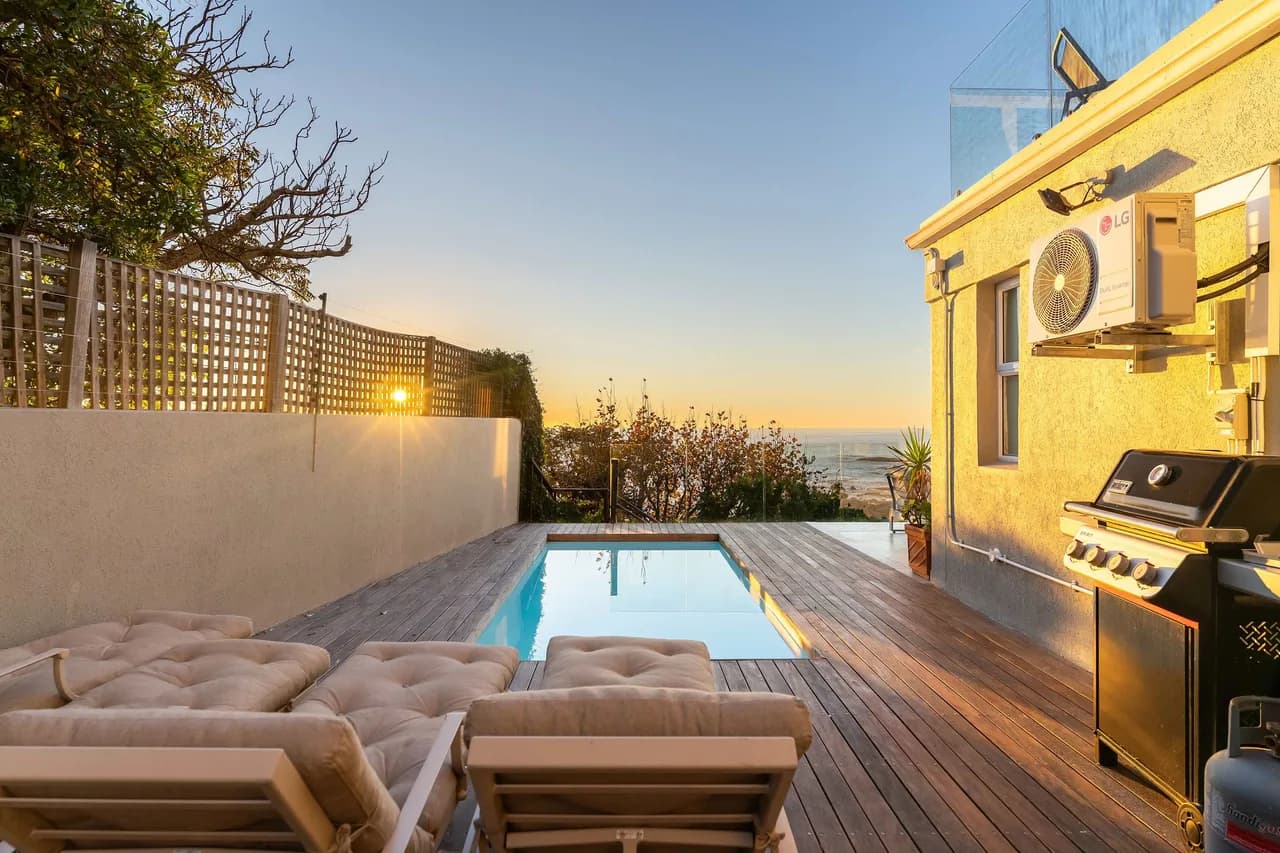 Seaside Terrace Apartment in Camps Bay photo 4