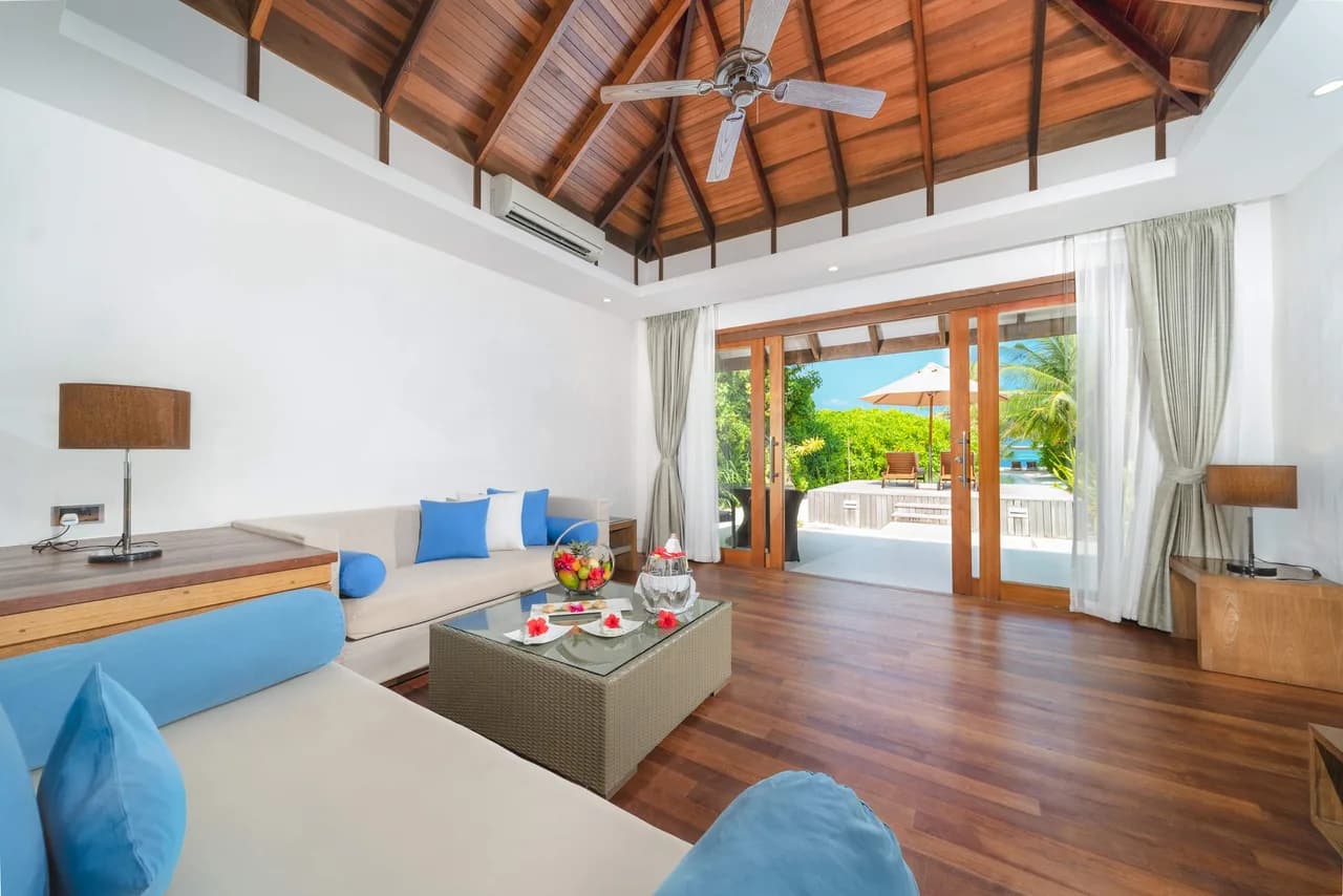 Luxury Villa With Sunset Pool View photo 2