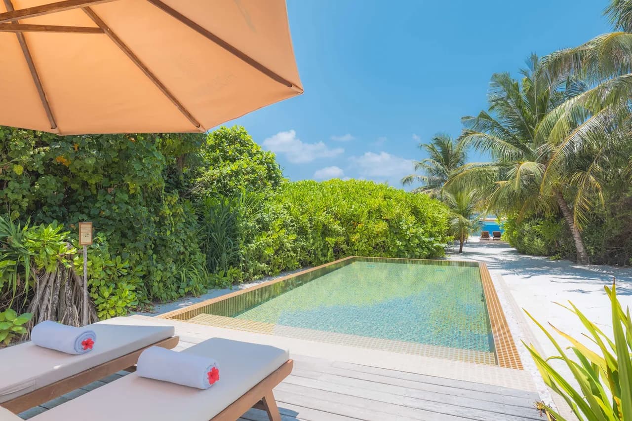 Luxury Villa With Sunset Pool View photo 5