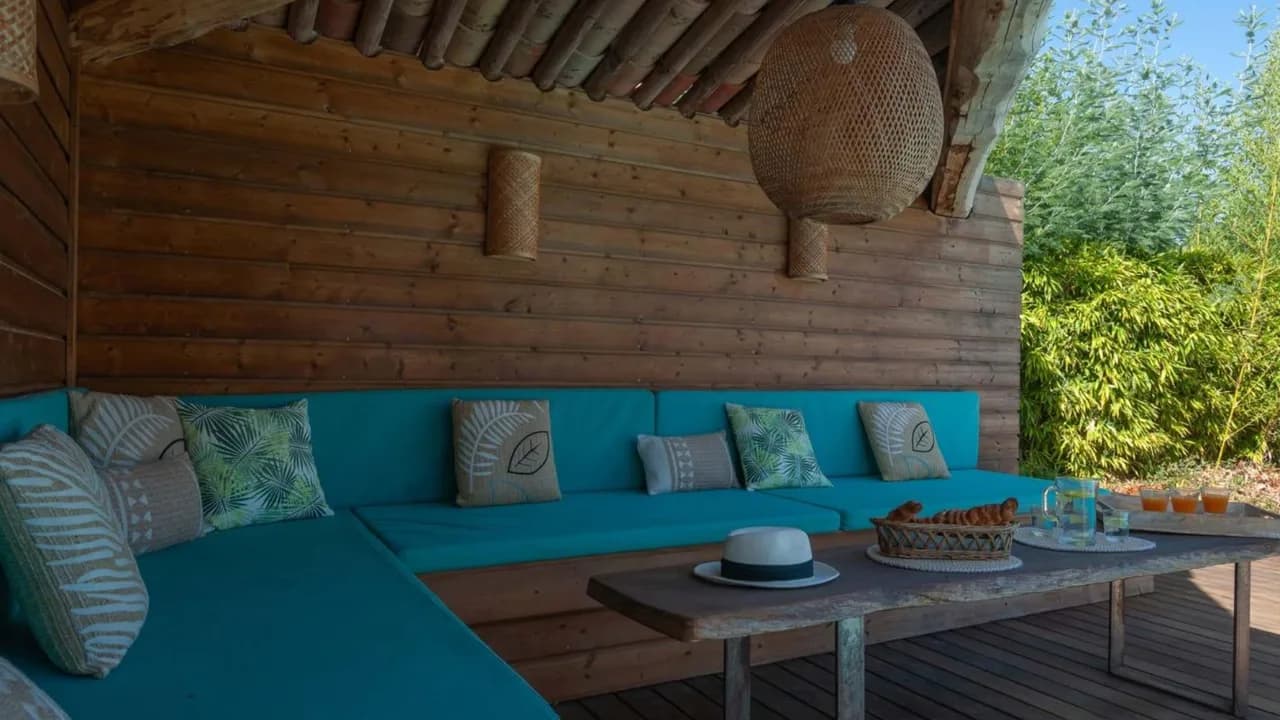 Infinity Pool and Lavender Garden Villa photo 4