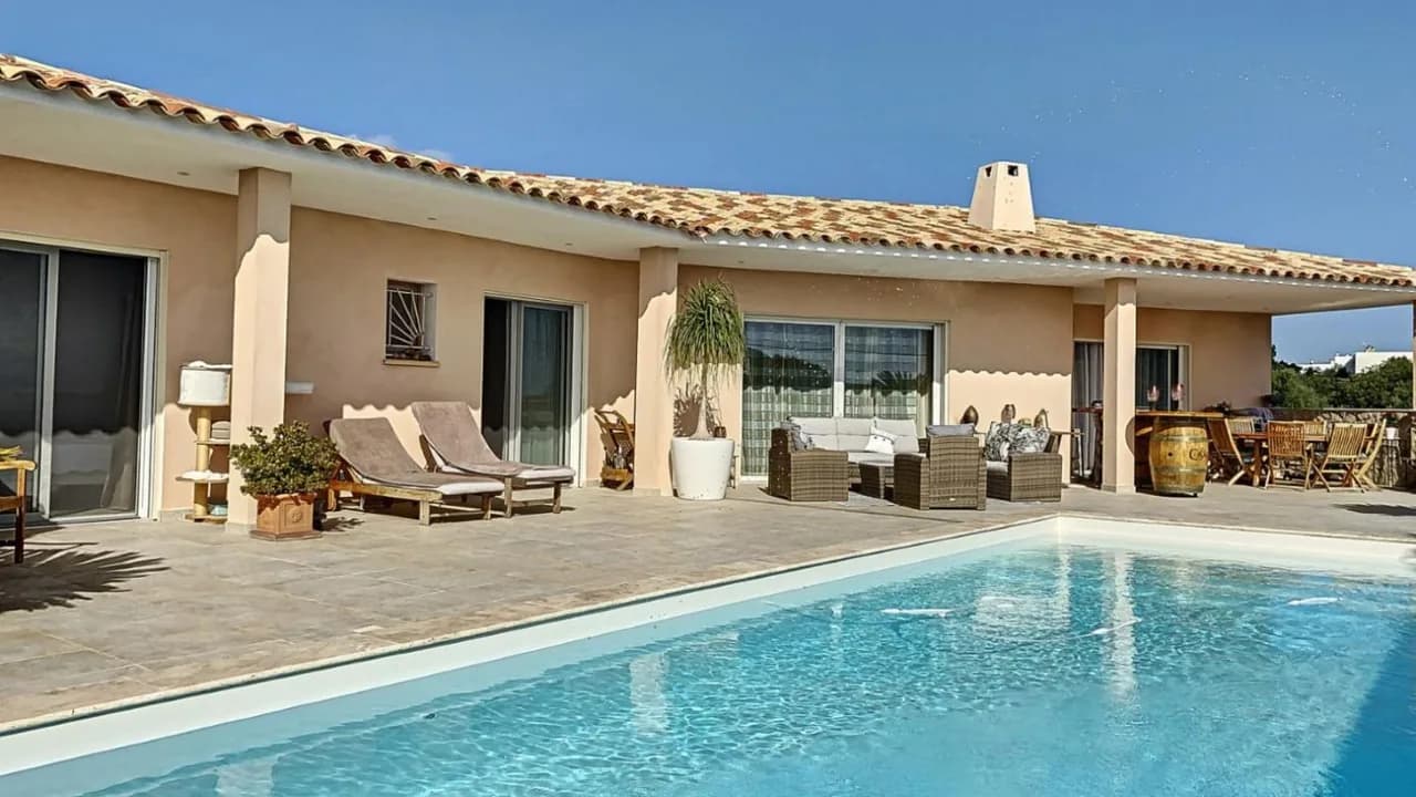 Charming Pool Villa Near Favone Beach