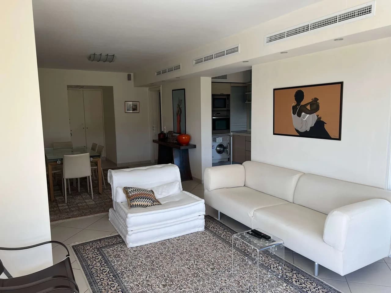 Modern Coastal Getaway with Panoramic Views photo 2