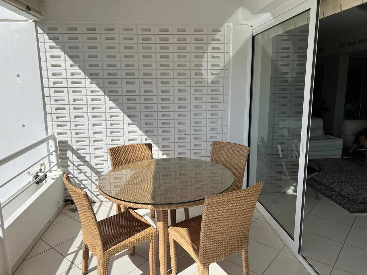Modern Coastal Getaway with Panoramic Views photo 3