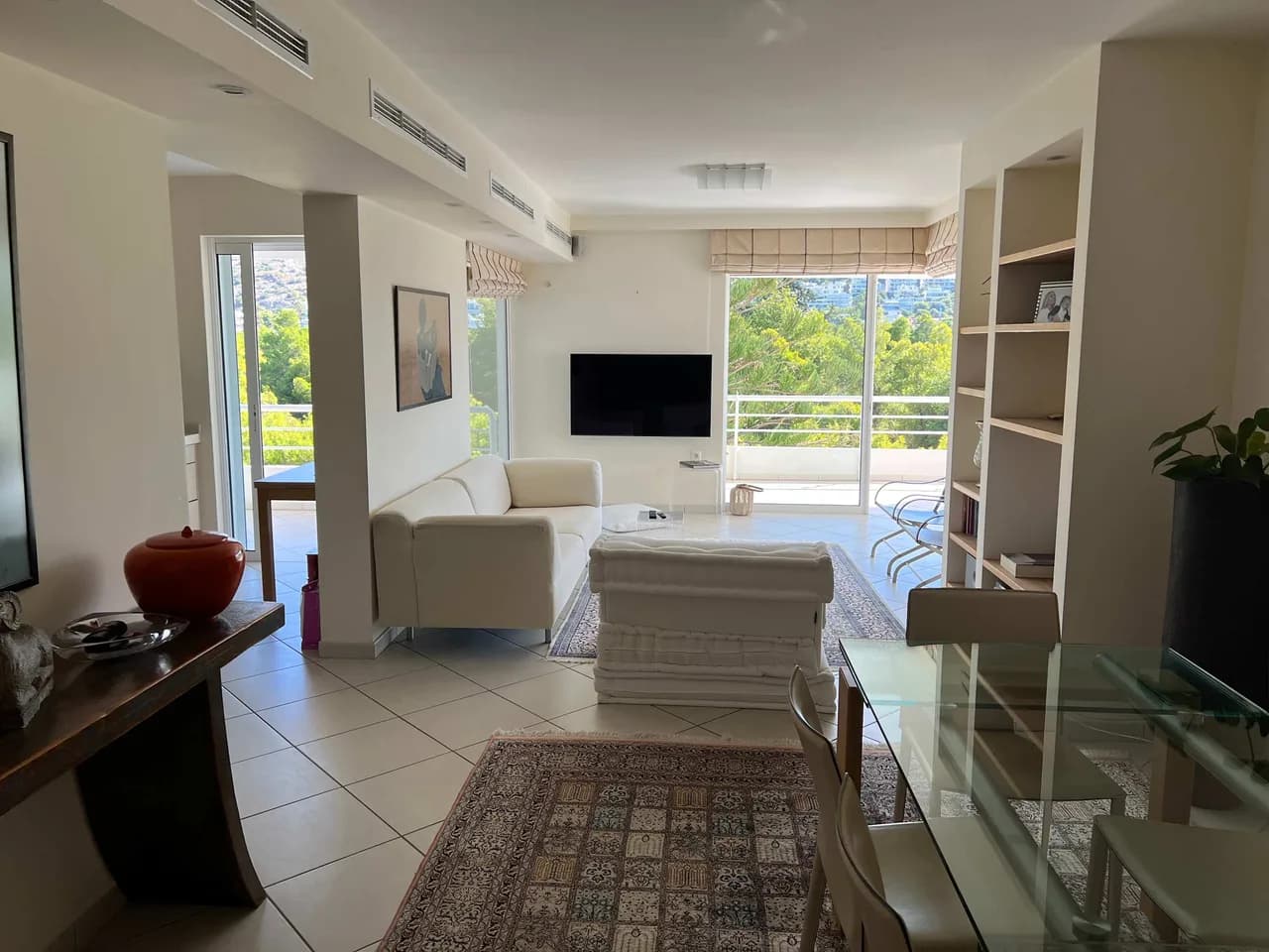 Modern Coastal Getaway with Panoramic Views photo 5