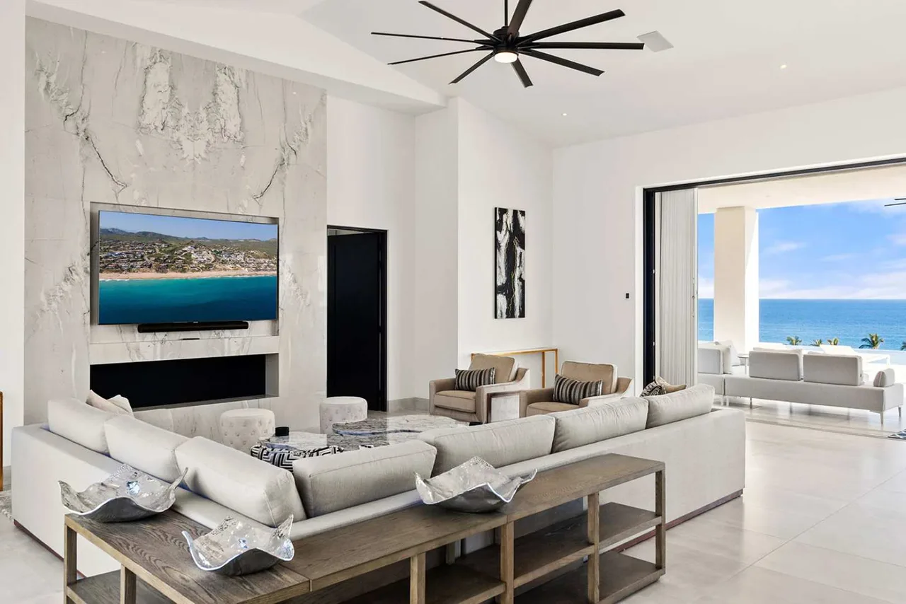 Modern Villa with Billiards and Ping Pong photo 5