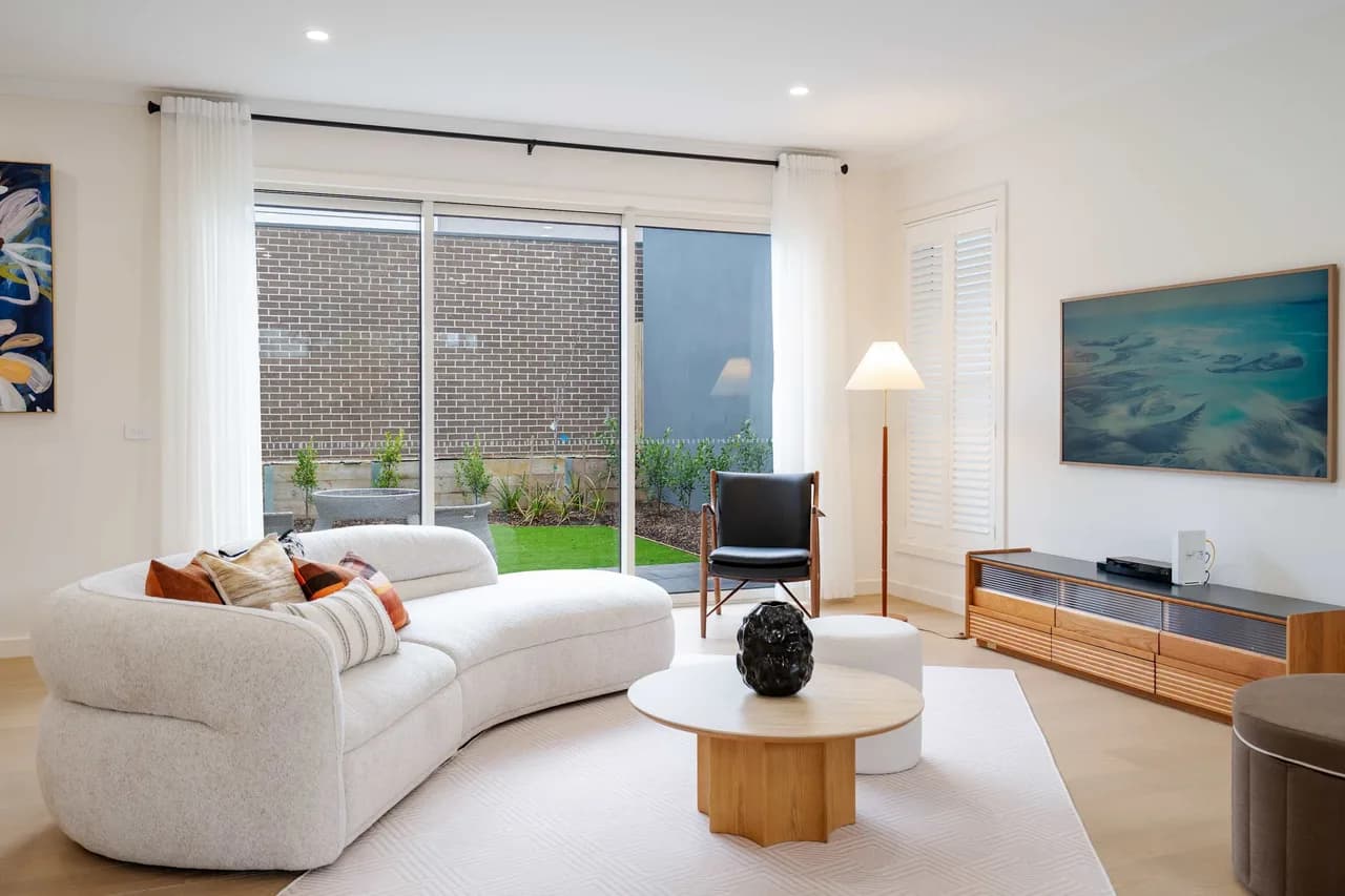Air-Conditioned Four Bedroom Home in Ashburton, Victoria