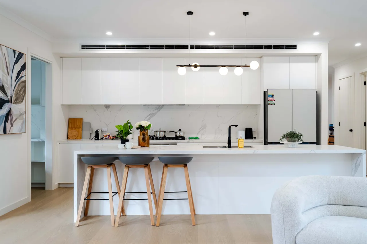 Air-Conditioned Four Bedroom Home in Ashburton, Victoria photo 3