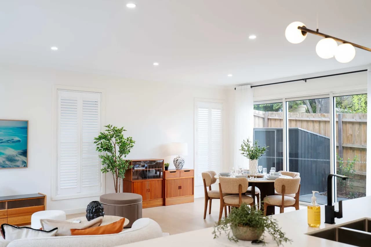 Air-Conditioned Four Bedroom Home in Ashburton, Victoria photo 4