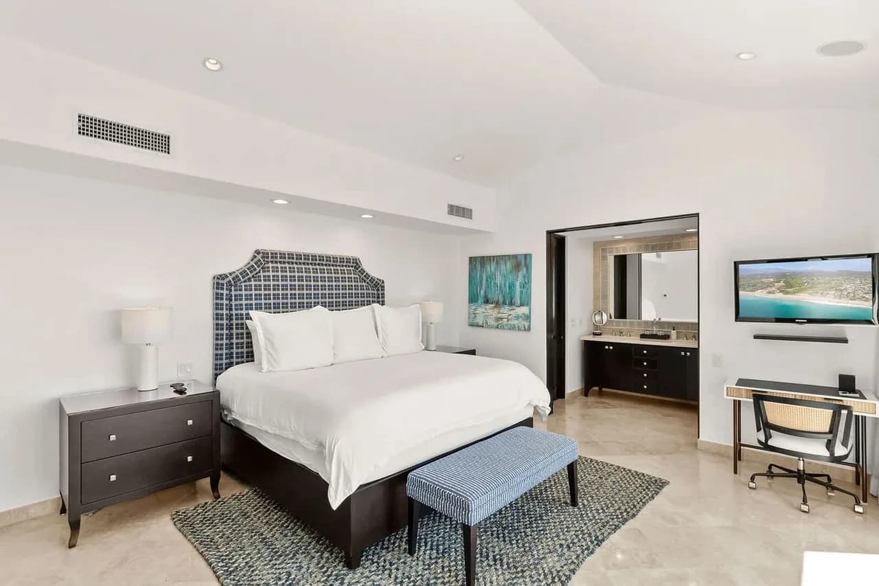 Coastal Luxury Villa with Staff And Concierge photo 3