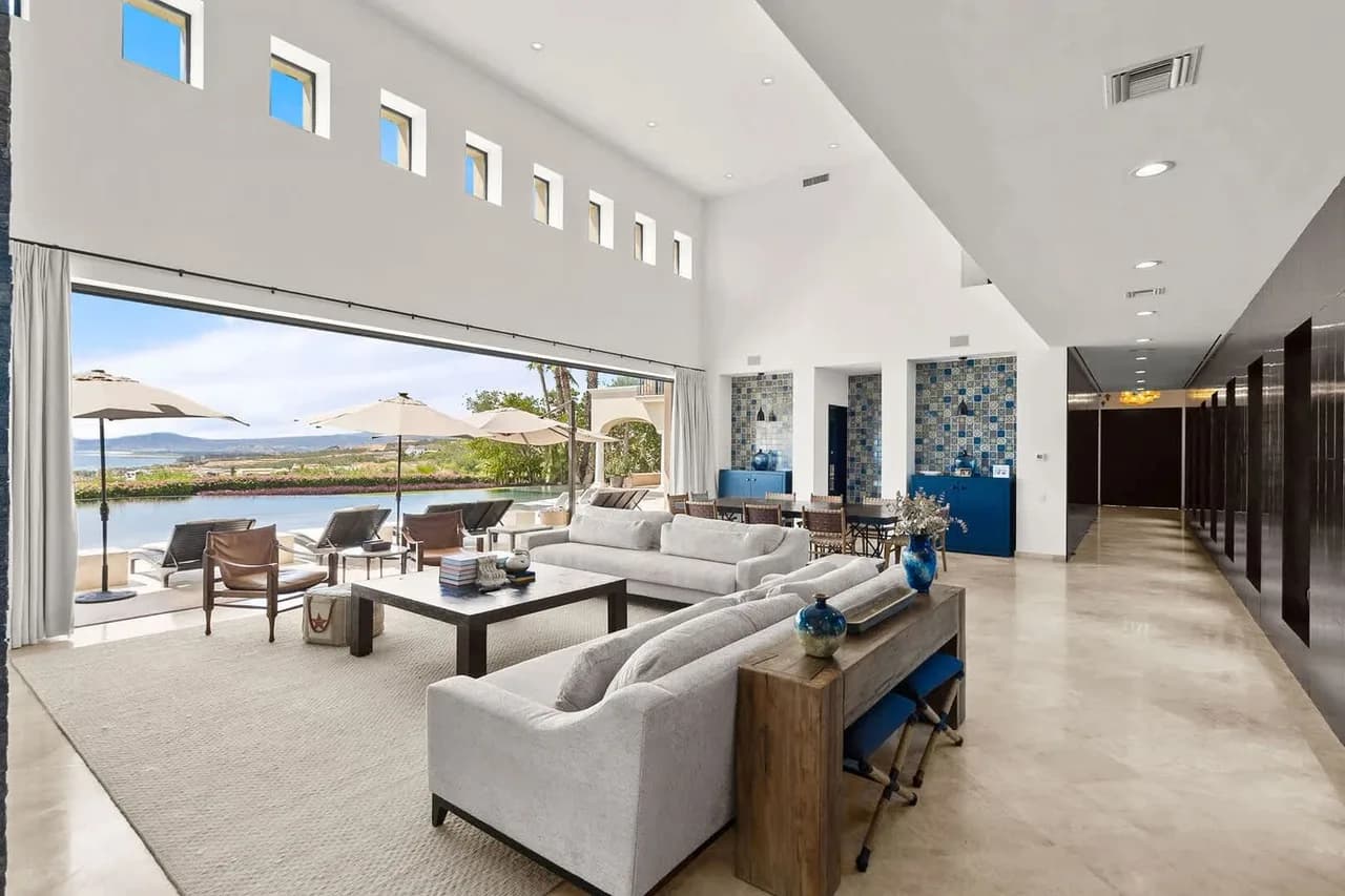 Coastal Luxury Villa with Staff And Concierge photo 5
