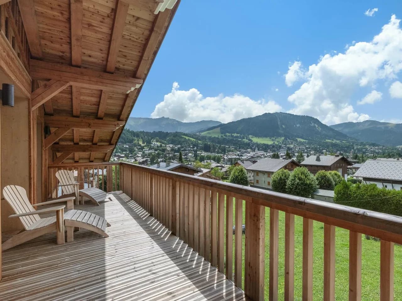 Stylish Ski Retreat With Private Sauna photo 5